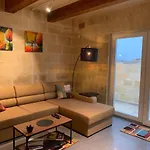 Heritage Living With Spectacular Views * Ta' Abram