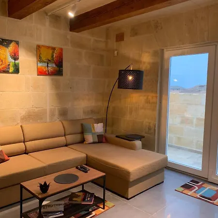 Heritage Living With Spectacular Views * Ta' Abram