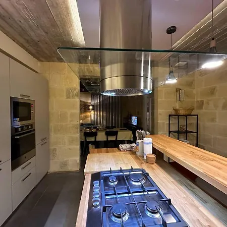 Apartment Heritage Living With Spectacular Views *