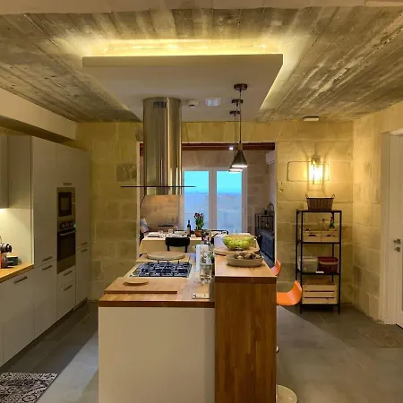 Heritage Living With Spectacular Views * Ta' Abram