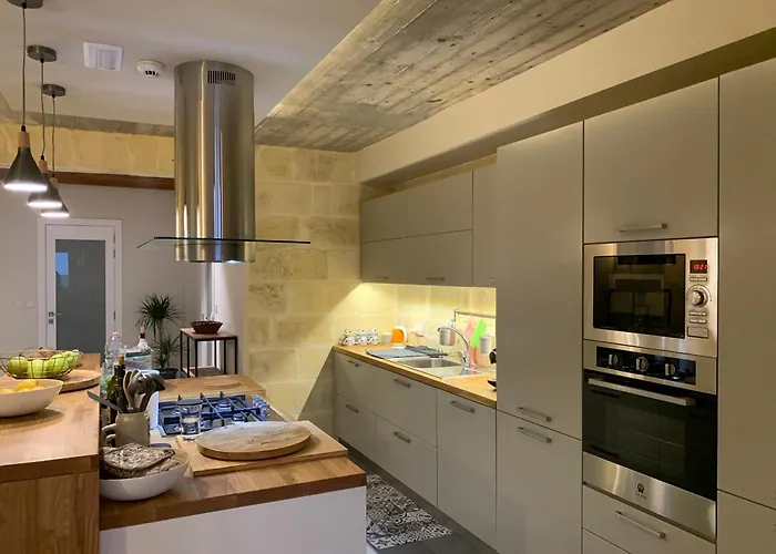 Heritage Living With Spectacular Views דירה Ta' Abram